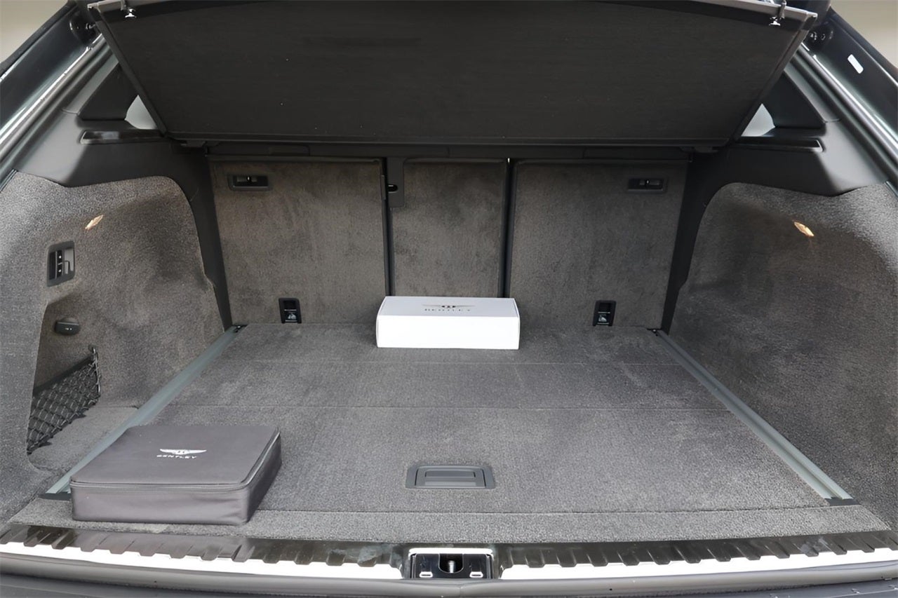 2025 Bentley Bentayga V8 S Black Edition