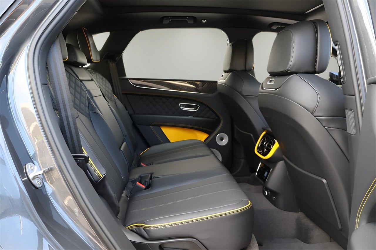 2025 Bentley Bentayga V8 S Black Edition