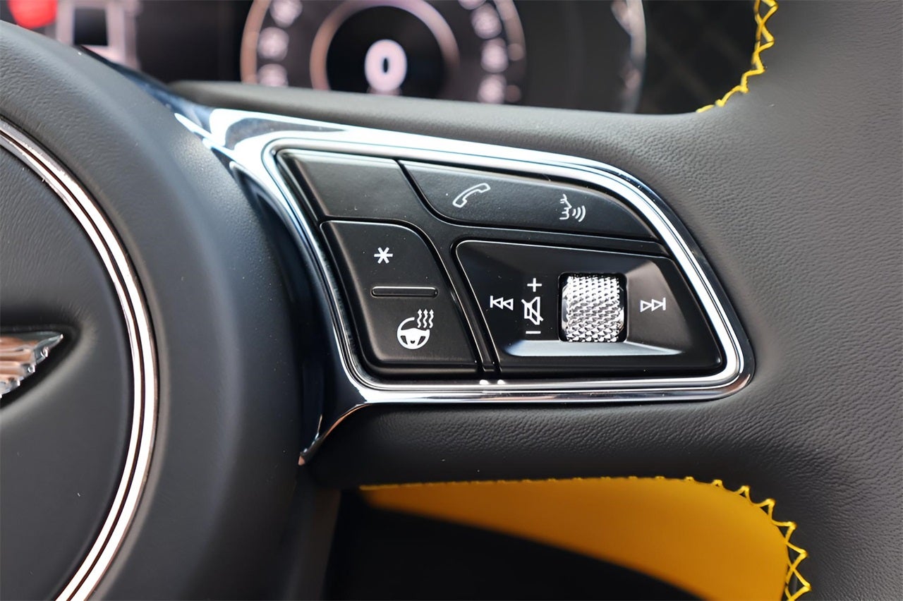 2025 Bentley Bentayga V8 S Black Edition