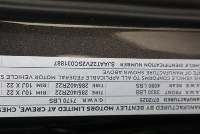 2025 Bentley Bentayga V8 S Black Edition