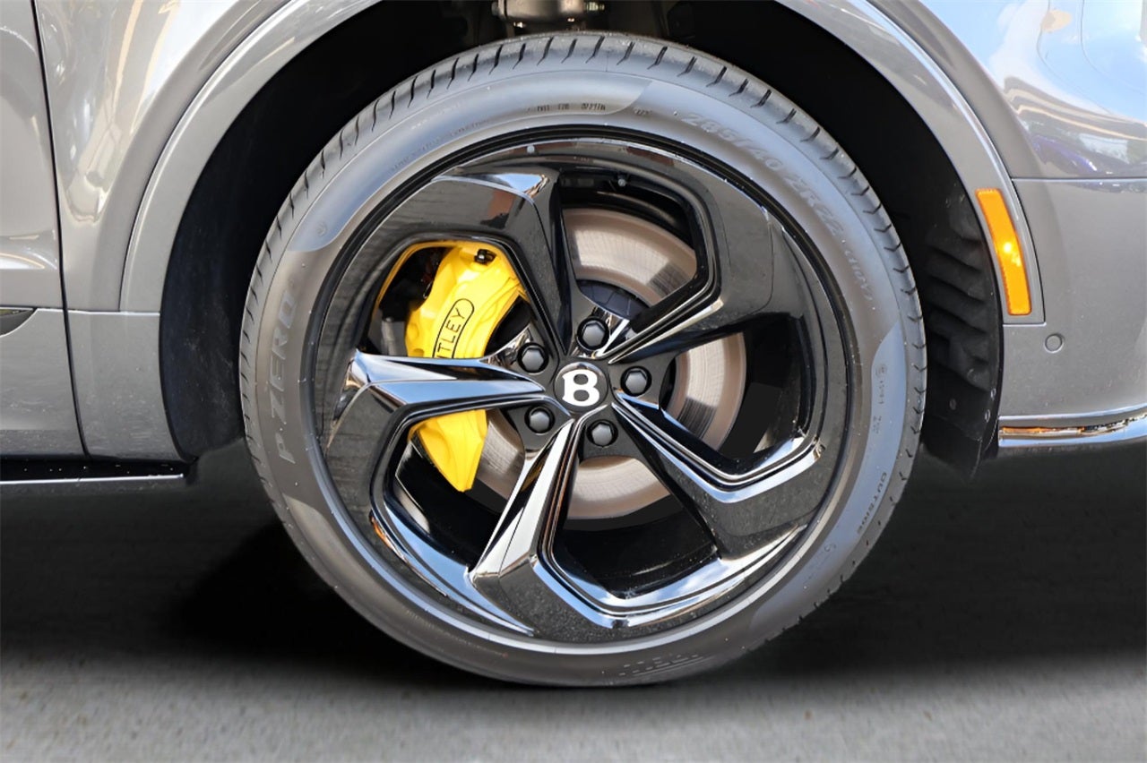 2025 Bentley Bentayga V8 S Black Edition