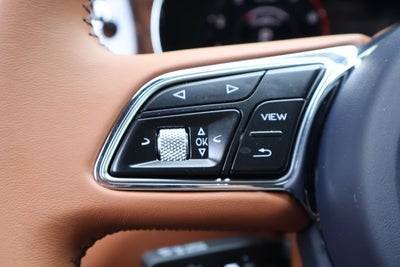 2026 Bentley Bentayga Azure V8