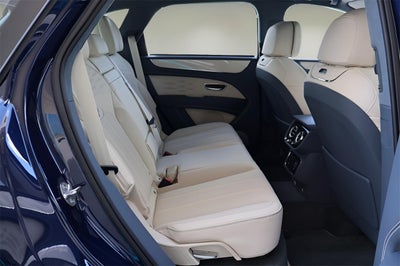 2025 Bentley Bentayga Azure V8