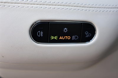 2025 Bentley Bentayga Azure V8