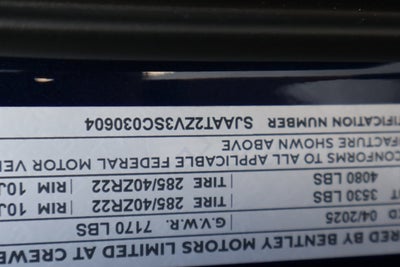 2025 Bentley Bentayga Azure V8