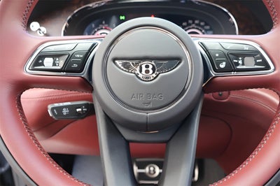 2025 Bentley Bentayga V8