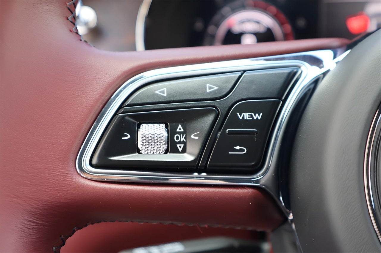 2025 Bentley Bentayga V8