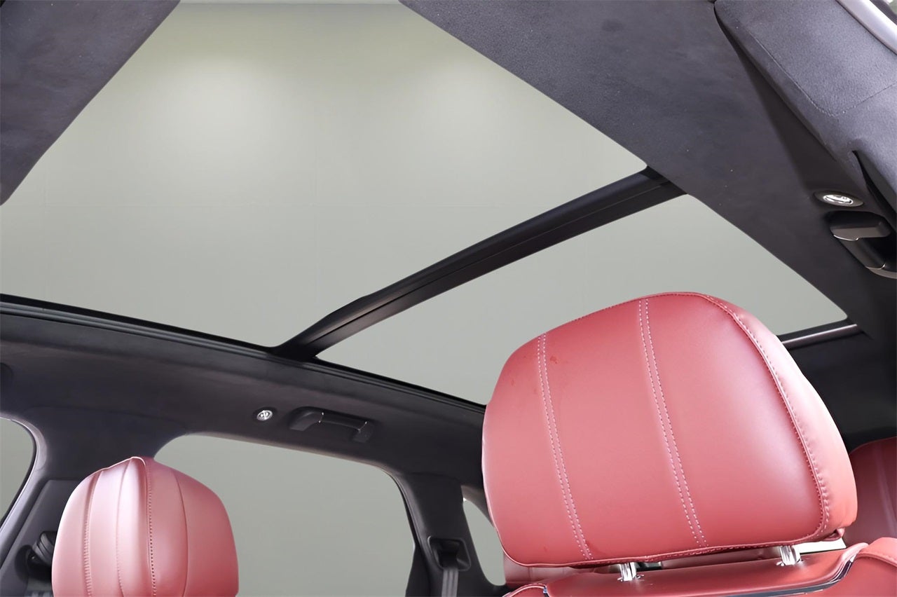 2025 Bentley Bentayga V8