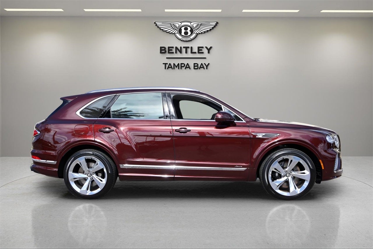 2025 Bentley Bentayga V8
