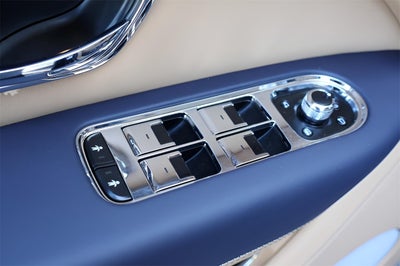 2025 Bentley Bentayga V8