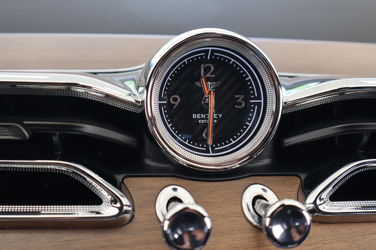 2026 Bentley Bentayga Azure V8