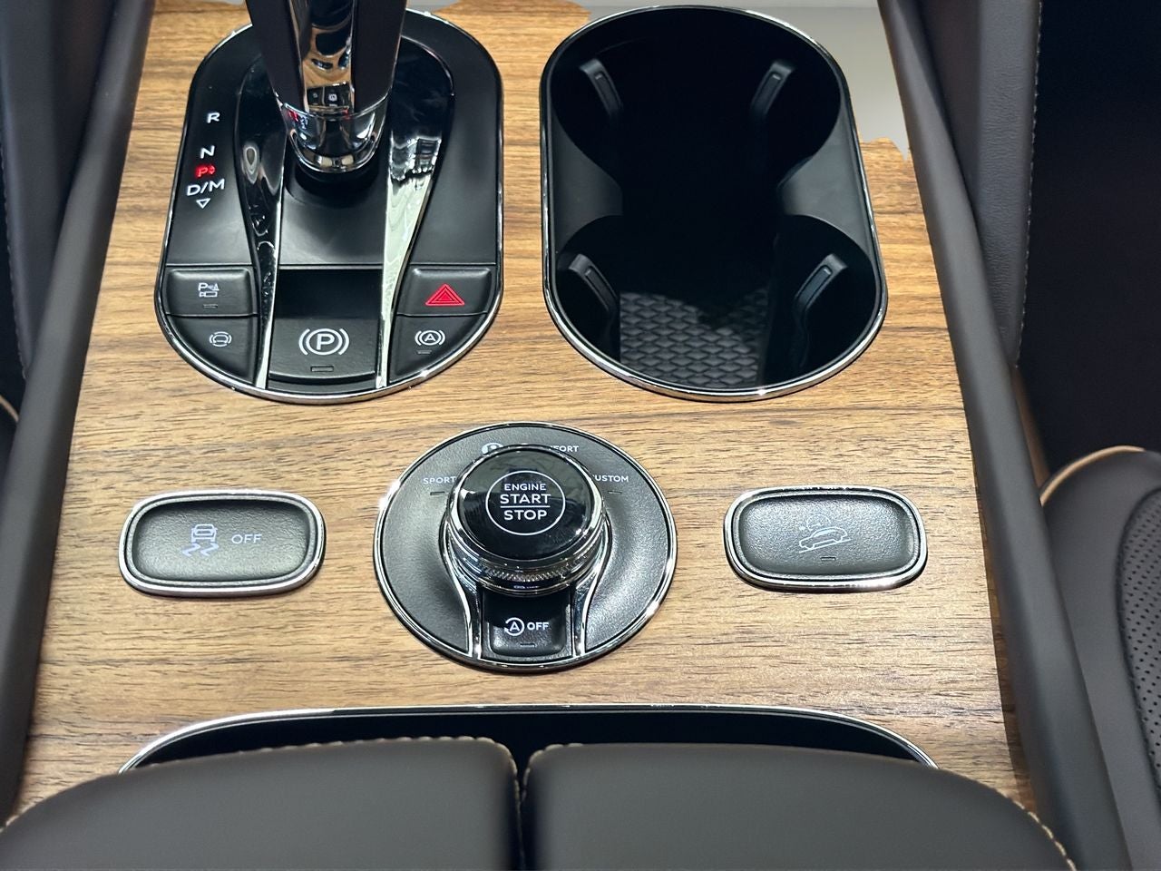 2027 Bentley Bentayga Base