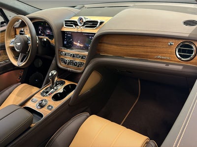 2027 Bentley Bentayga Base