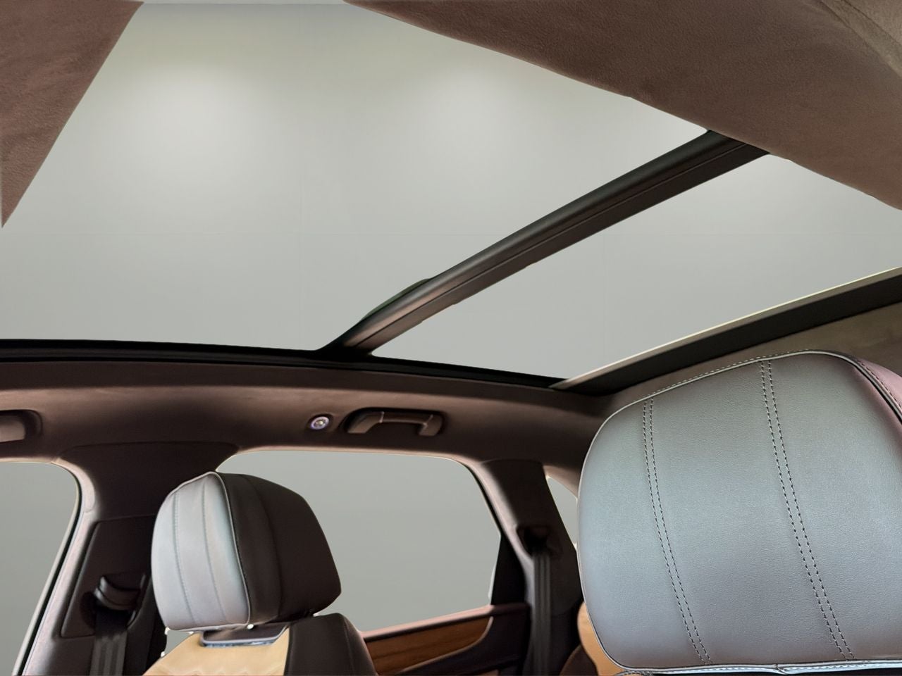 2027 Bentley Bentayga Base
