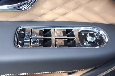 2025 Bentley Bentayga Azure V8