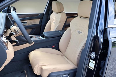 2025 Bentley Bentayga Azure V8