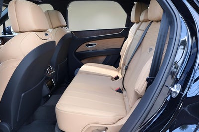 2025 Bentley Bentayga Azure V8