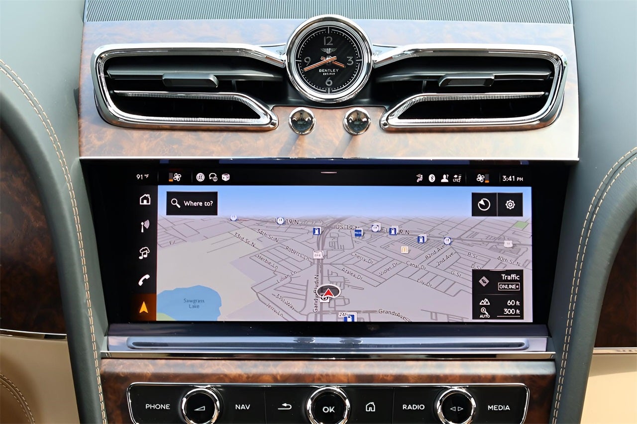 2025 Bentley Bentayga Azure V8