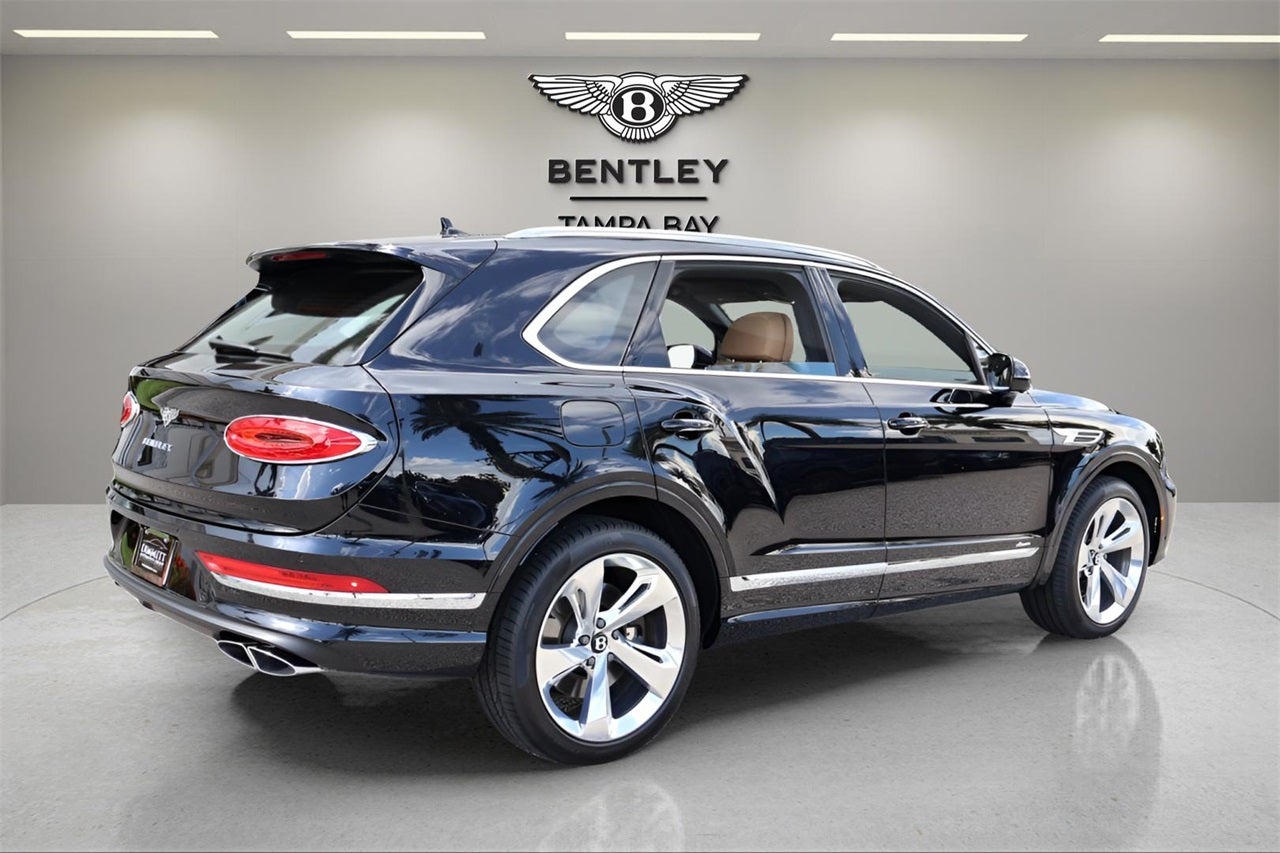 2025 Bentley Bentayga Azure V8