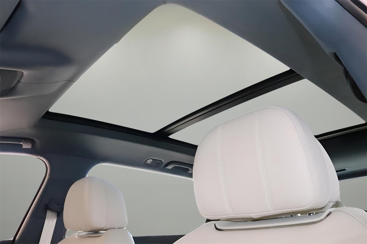 2025 Bentley Bentayga EWB Azure V8