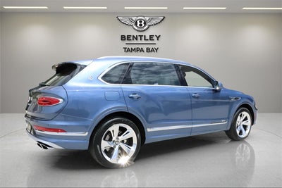 2025 Bentley Bentayga EWB Azure V8