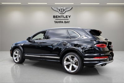 2025 Bentley Bentayga EWB V8