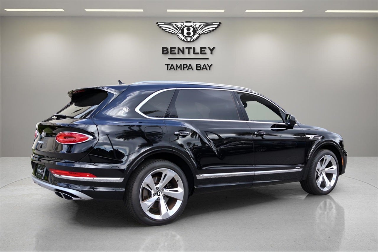 2025 Bentley Bentayga EWB V8