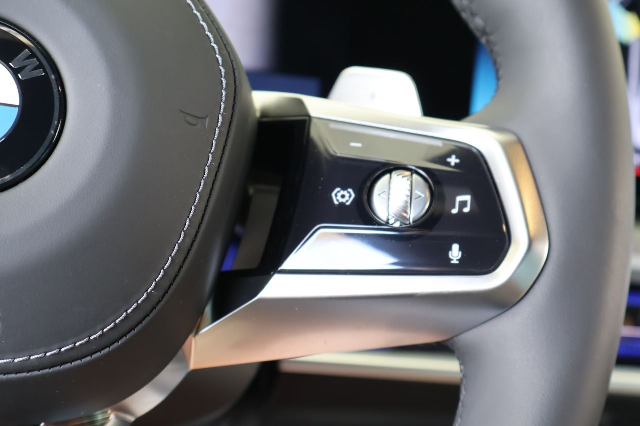 2025 BMW 7 Series 760i xDrive