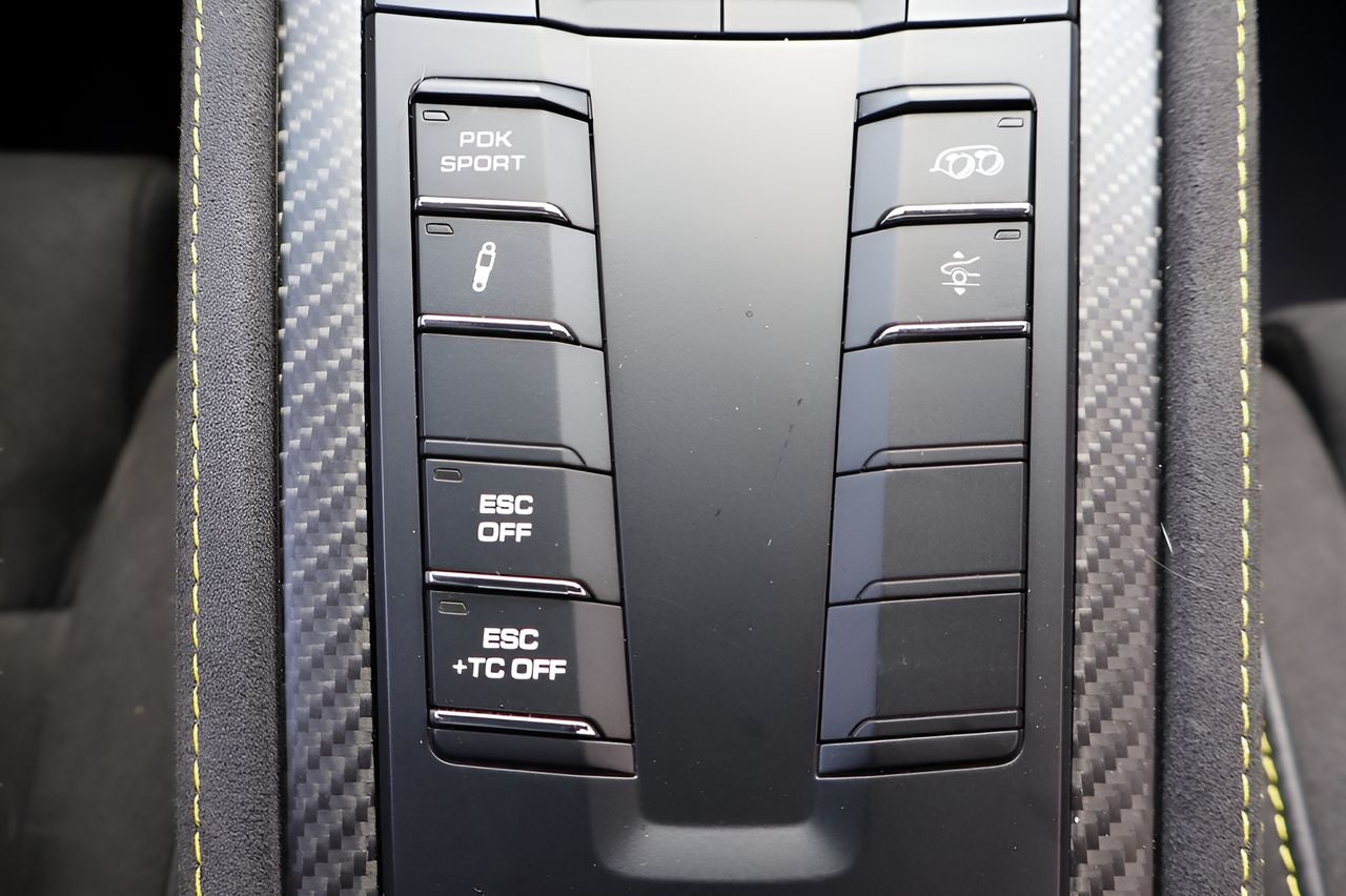 2024 Porsche 718 Cayman GT4 RS