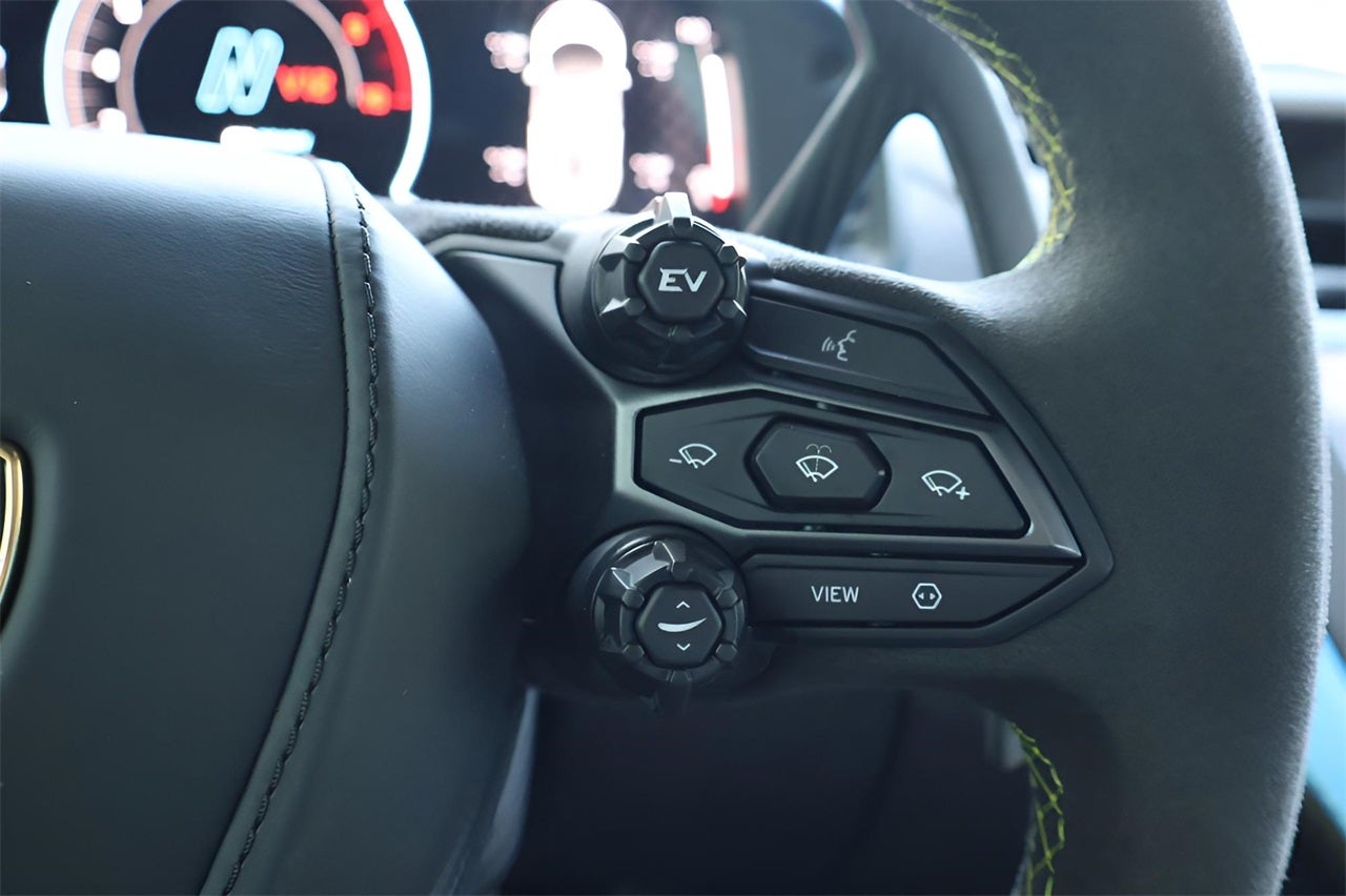 2025 Lamborghini Revuelto Coupe