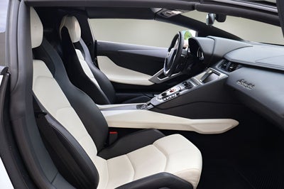 2013 Lamborghini Aventador LP700-4