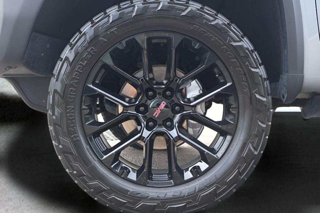 2025 GMC Sierra 1500 AT4X