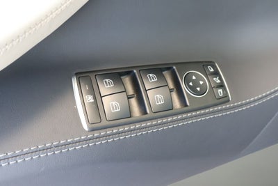 2020 Tesla Model S Base