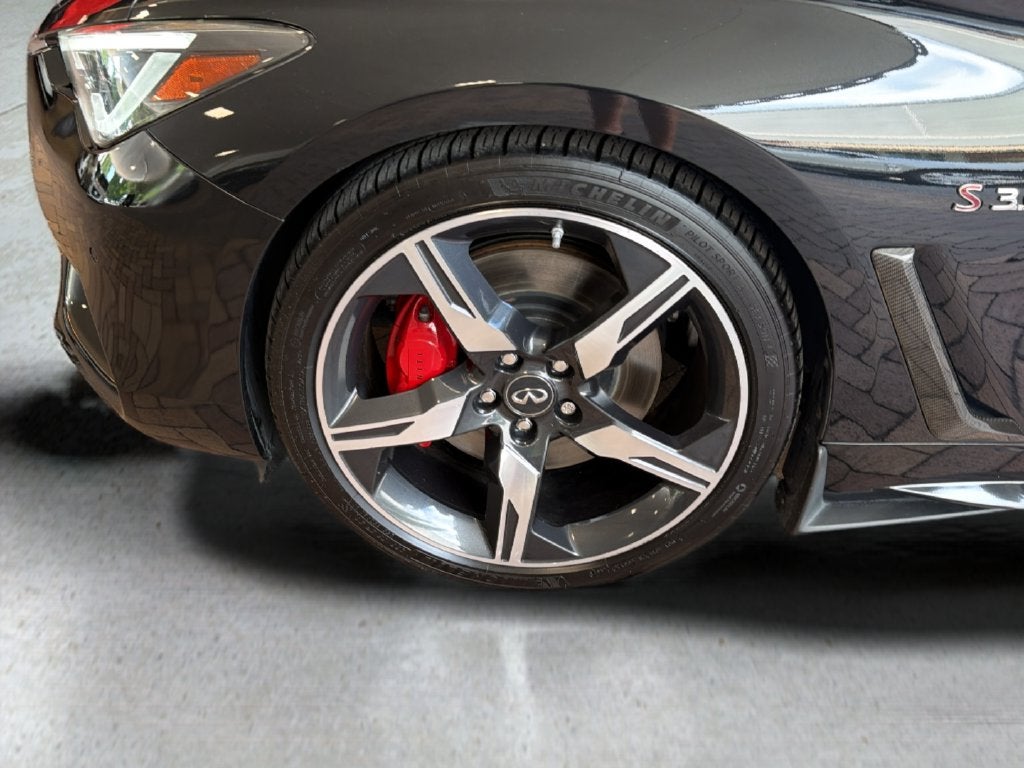 2018 INFINITI Q60 Red Sport 400