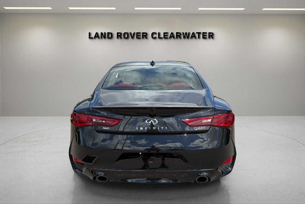 2018 INFINITI Q60 Red Sport 400