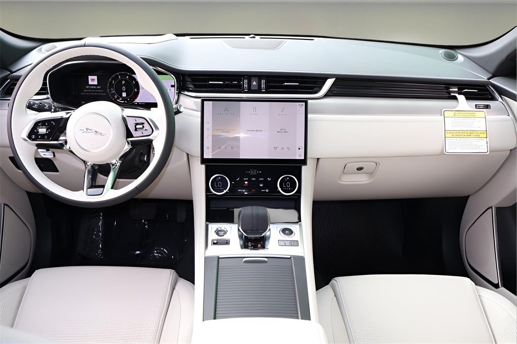 2026 Jaguar F-PACE P250 R-Dynamic S