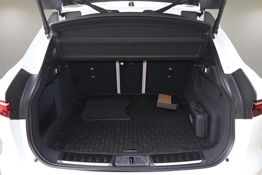 2026 Jaguar F-PACE P250 R-Dynamic S