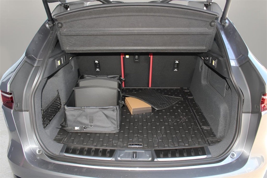 2026 Jaguar F-PACE P250 R-Dynamic S