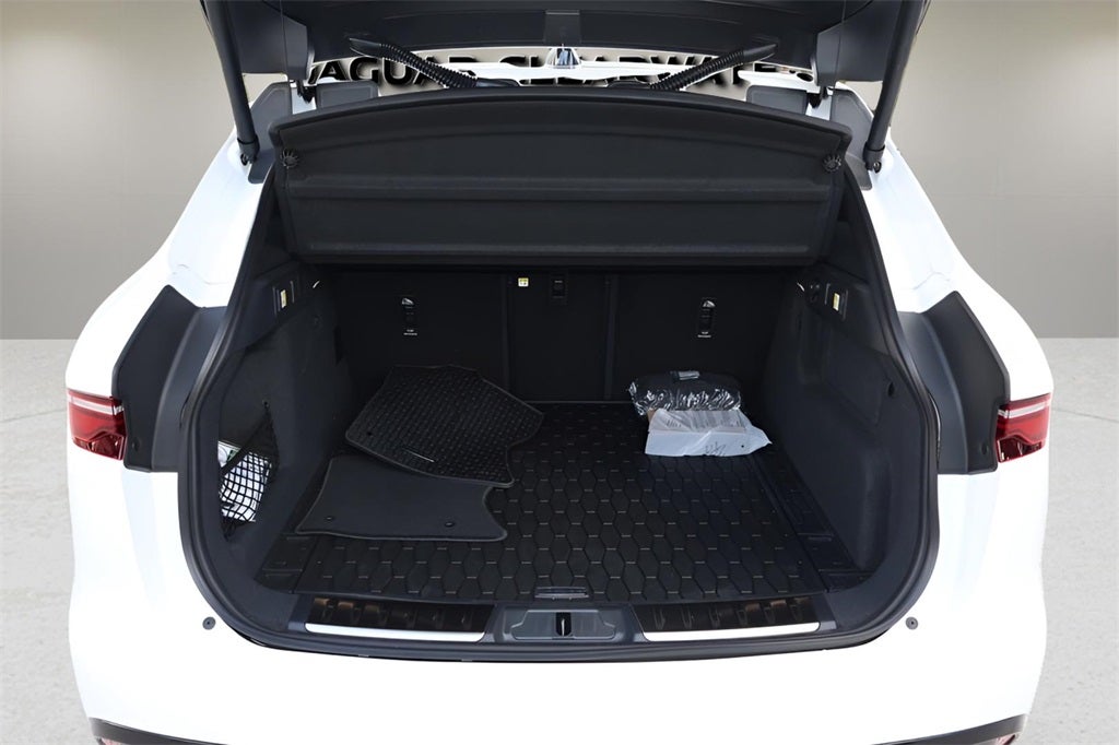 2026 Jaguar F-PACE P250 R-Dynamic S