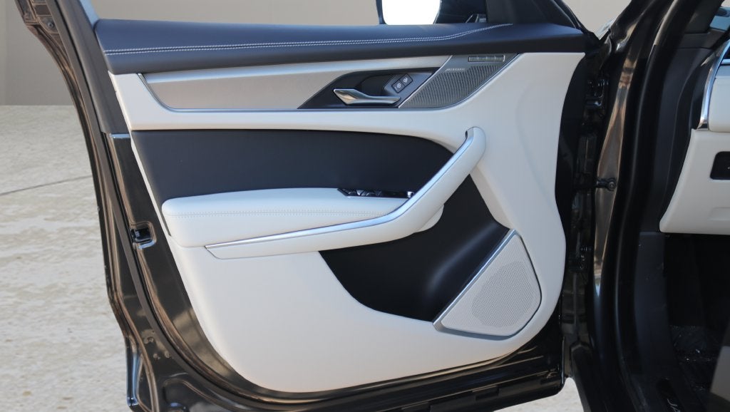 2026 Jaguar F-PACE P250 R-Dynamic S
