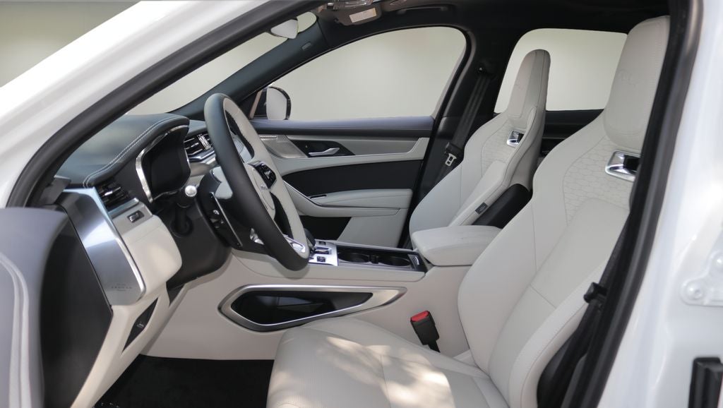 2026 Jaguar F-PACE P250 R-Dynamic S