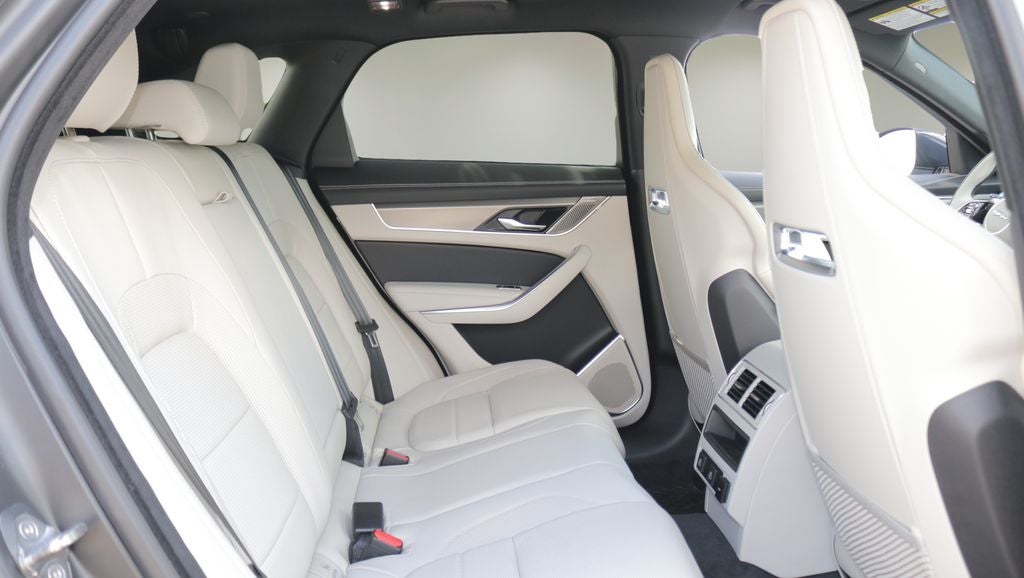 2026 Jaguar F-PACE P250 R-Dynamic S