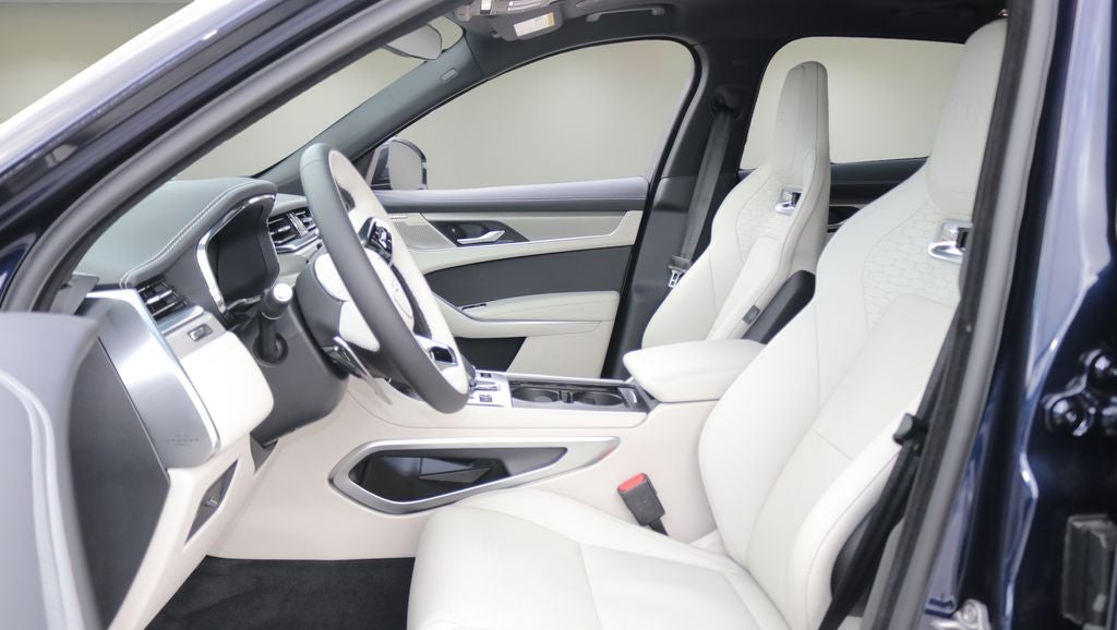 2026 Jaguar F-PACE P250 R-Dynamic S