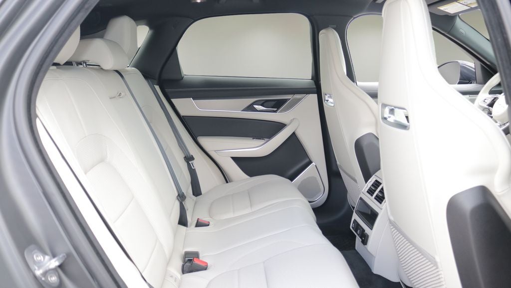 2026 Jaguar F-PACE P250 R-Dynamic S