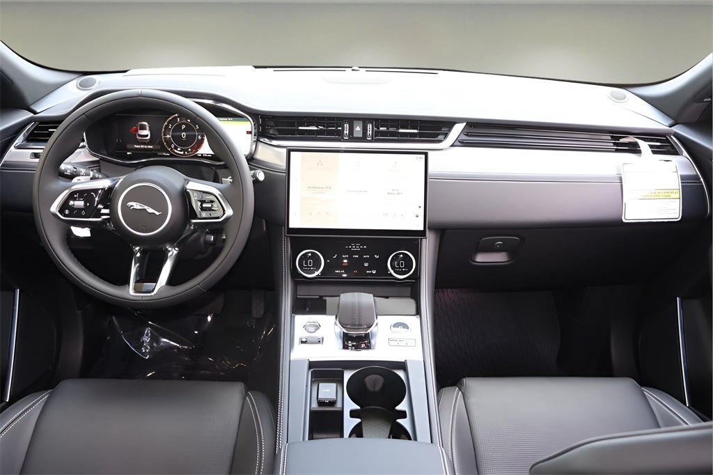 2026 Jaguar F-PACE P250 R-Dynamic S