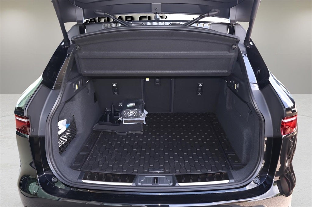 2026 Jaguar F-PACE P250 R-Dynamic S