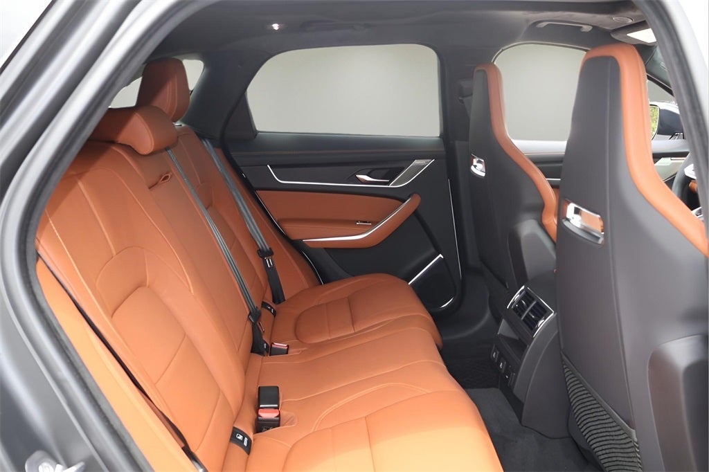 2026 Jaguar F-PACE P400 R-Dynamic S