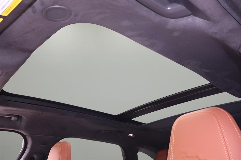 2026 Jaguar F-PACE P400 R-Dynamic S