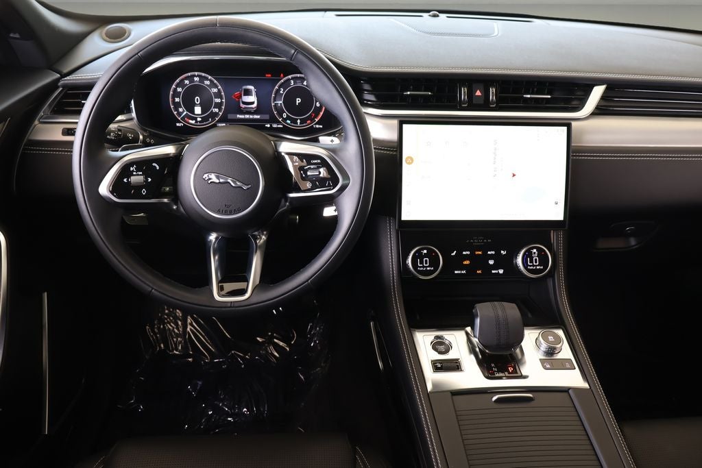 2024 Jaguar F-PACE P400 R-Dynamic S