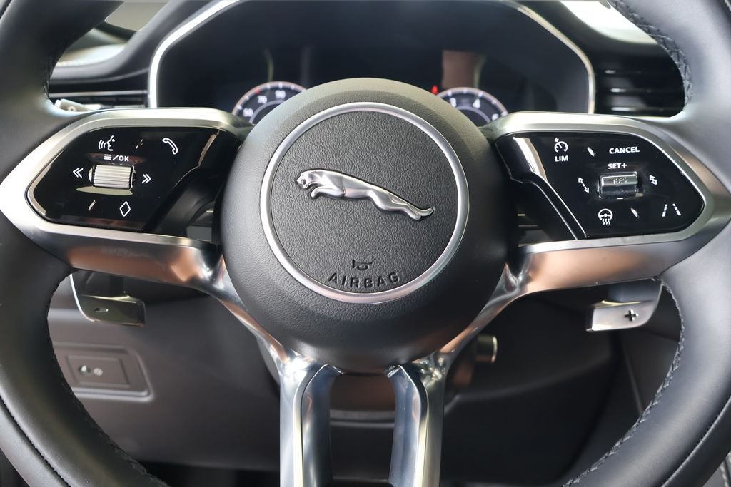2024 Jaguar F-PACE P400 R-Dynamic S